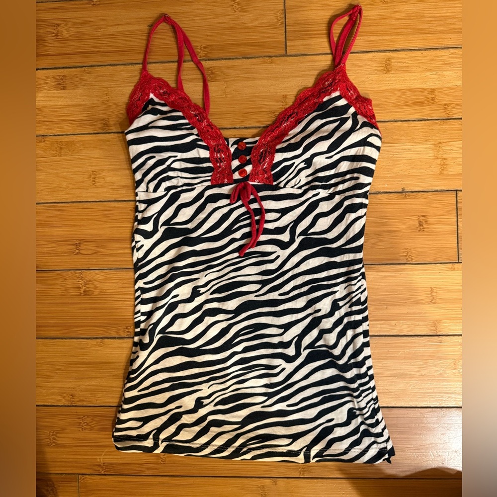 Red & black zebra print lace trim tank top #goth #emo #animalprint #zebra #y2k